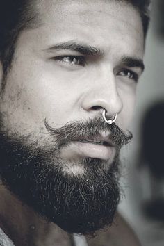 Amateur Hookup Pics Men Beards Pierced