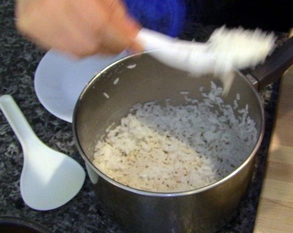 How To Get Burnt Rice Out Of A Pot